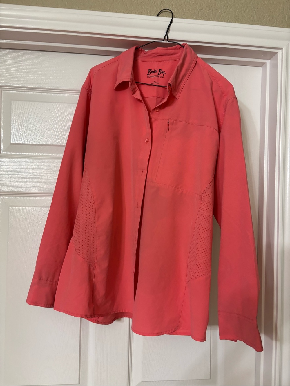 Bimini Bay Coral Button-Up fishing shirt